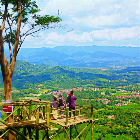 Menikmati Keindahan Bukit Panembongan, Wisata Favorit di Indonesia